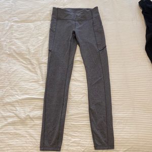 Lululemon size 6 Fast and Free